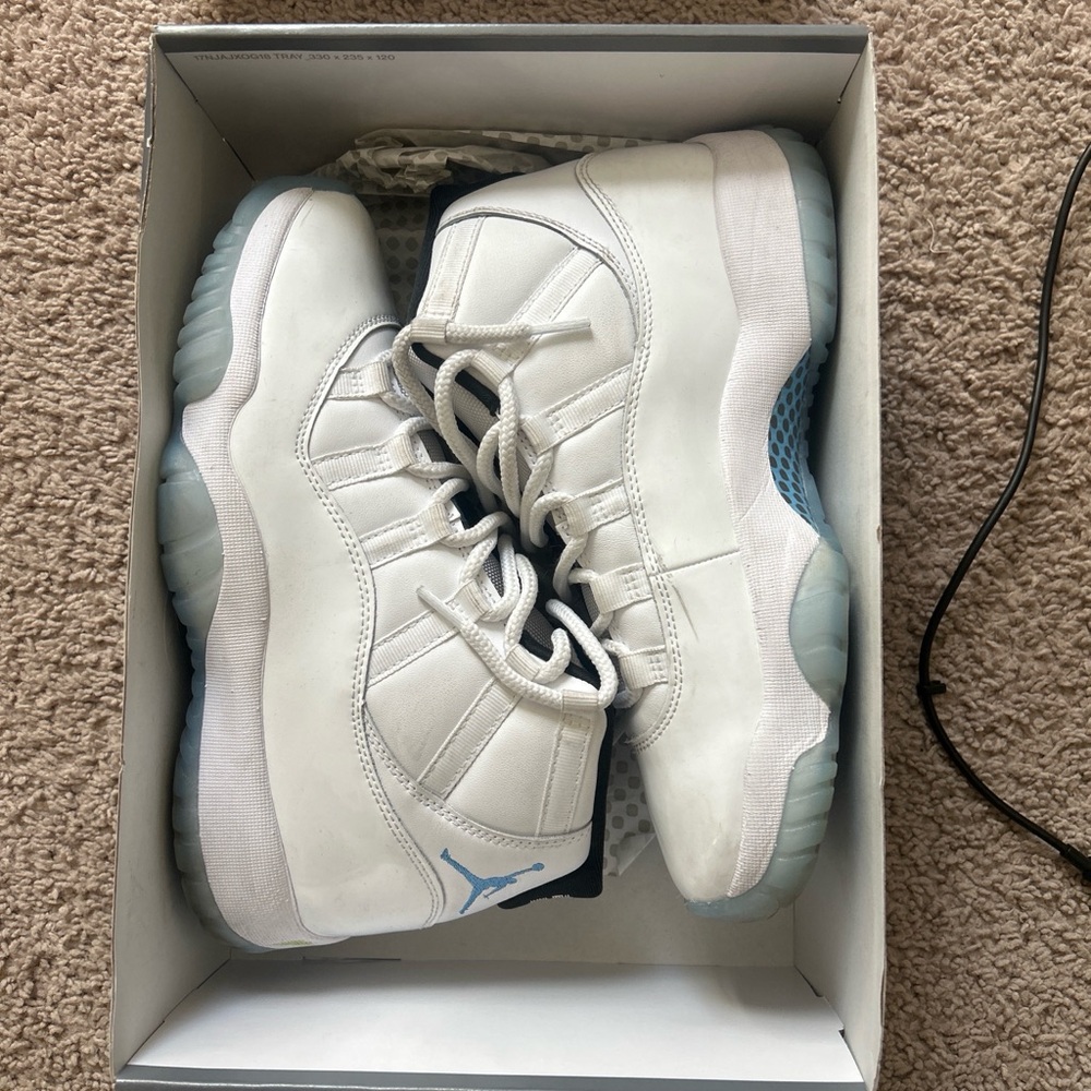 Jordan White with Light Blue Accents Low-Top Sneakers